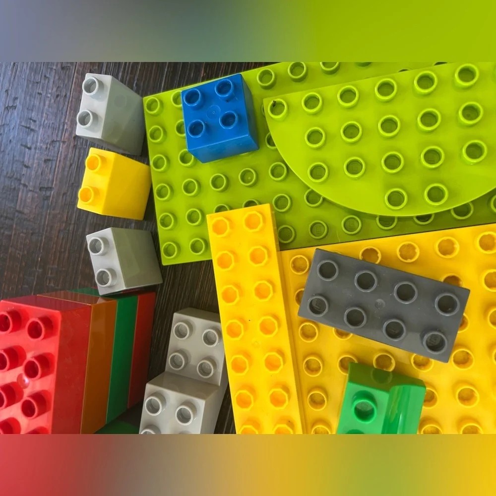 LEGO DUPLO Mix Lot Blocks Bricks Various Pieces, Animals, People,Tractor 90pc
